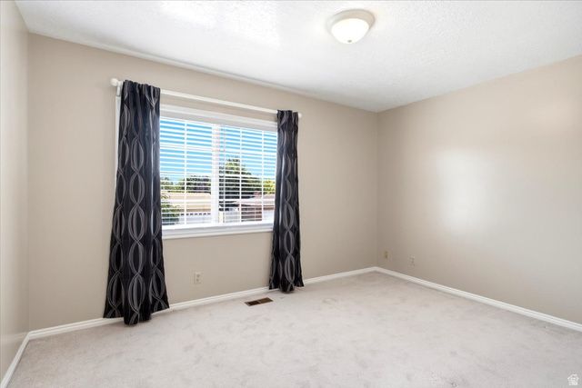 1388 N HILLSBORO DR, Layton, UT 84040
