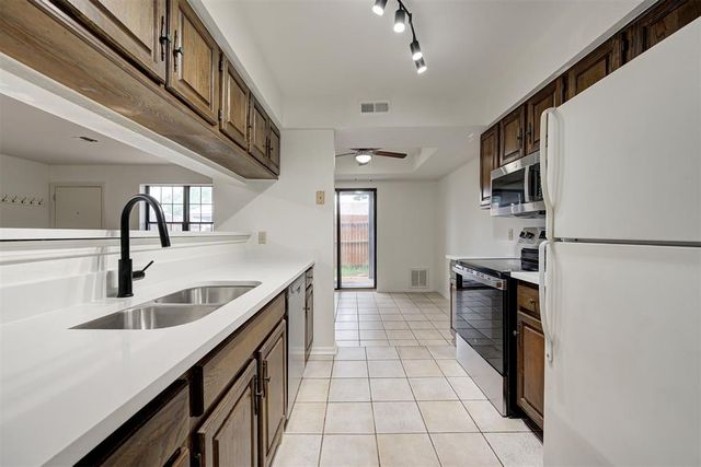 14417 N Pennsylvania Avenue 17C, Oklahoma City, OK 73134
