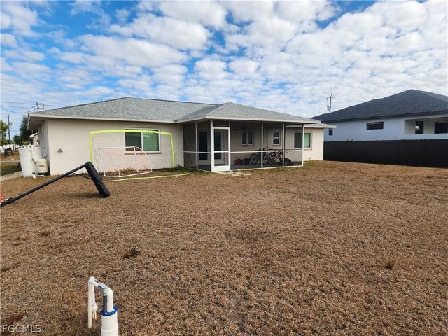 1402 NE 18th ST, Cape Coral, FL 33909