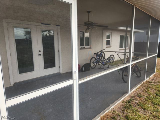 1402 NE 18th ST, Cape Coral, FL 33909