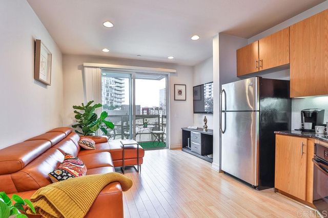 1225 Island Avenue 315, San Diego, CA 92101