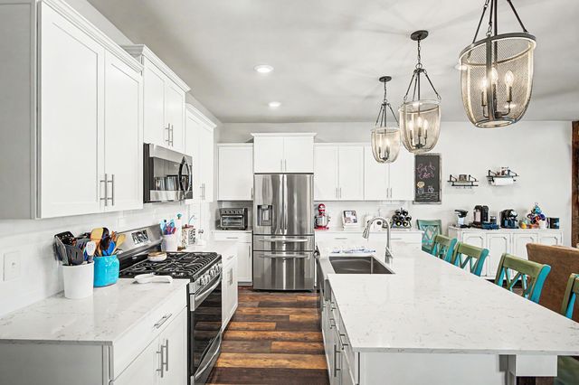 3420 Milford Dr, Thompsons Station, TN 37179