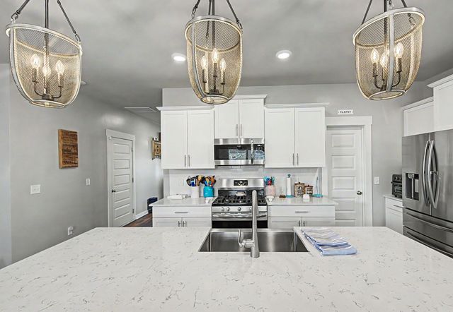 3420 Milford Dr, Thompsons Station, TN 37179