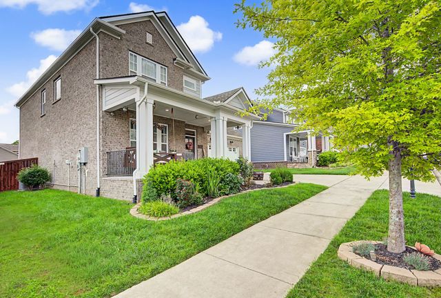 3420 Milford Dr, Thompsons Station, TN 37179