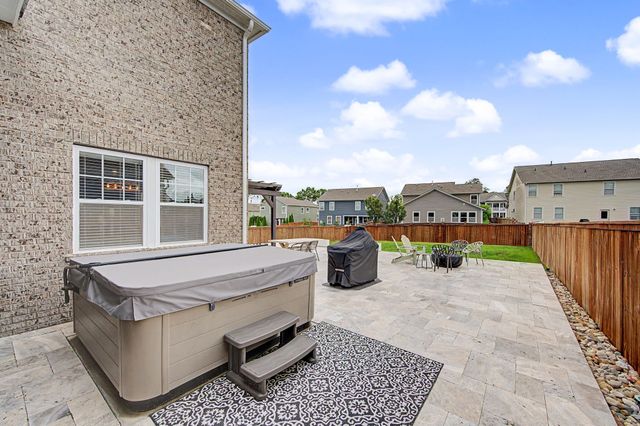 3420 Milford Dr, Thompsons Station, TN 37179