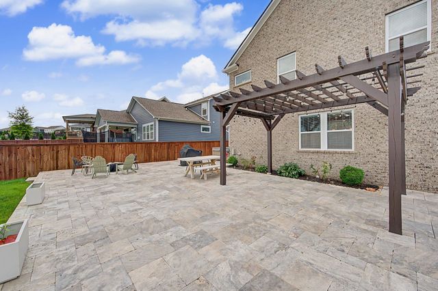 3420 Milford Dr, Thompsons Station, TN 37179