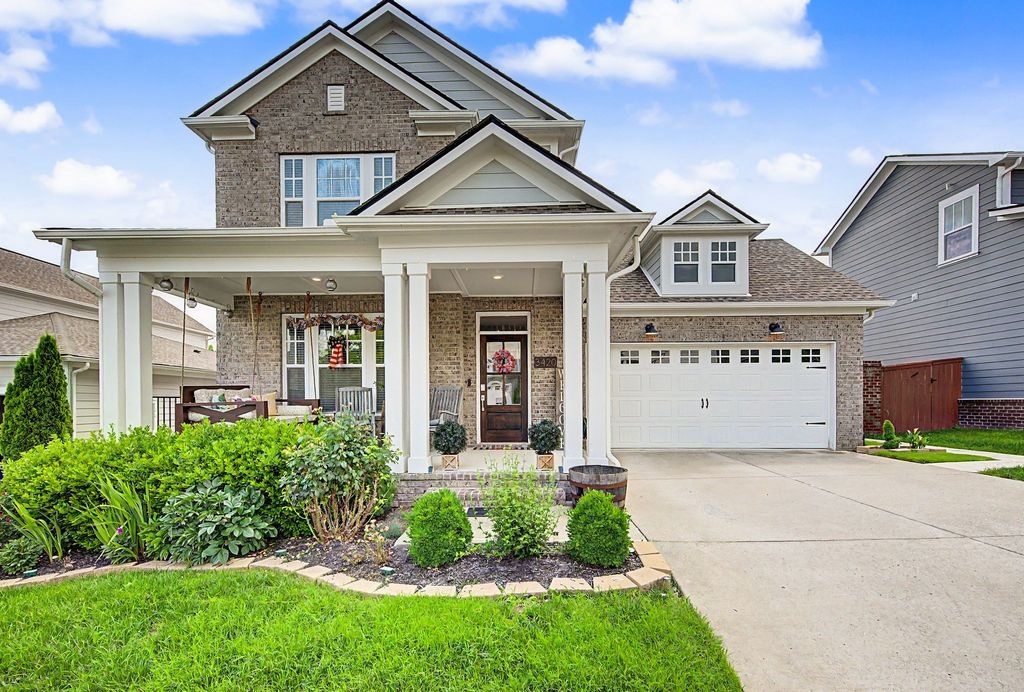 3420 Milford Dr, Thompsons Station, TN 37179