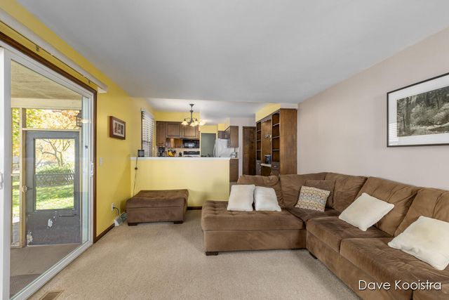 1336 Banbury Avenue, Grand Rapids, MI 49505