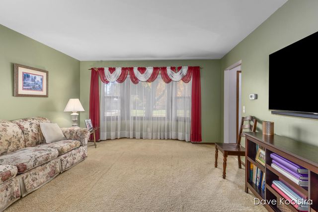 1336 Banbury Avenue, Grand Rapids, MI 49505