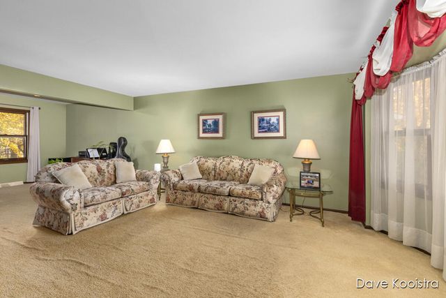 1336 Banbury Avenue, Grand Rapids, MI 49505