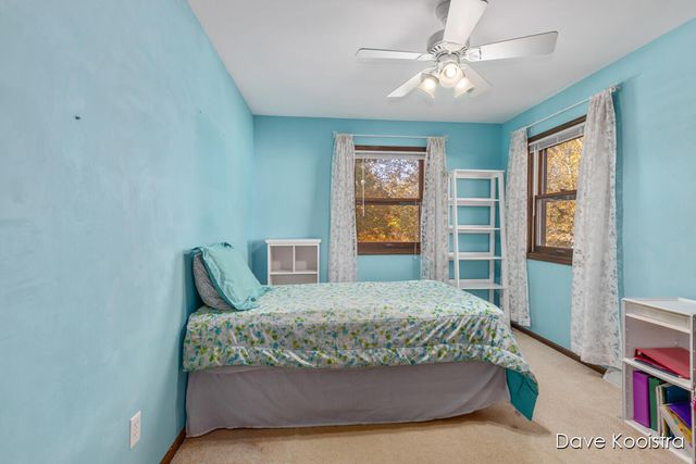 1336 Banbury Avenue, Grand Rapids, MI 49505