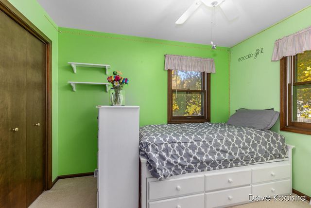 1336 Banbury Avenue, Grand Rapids, MI 49505