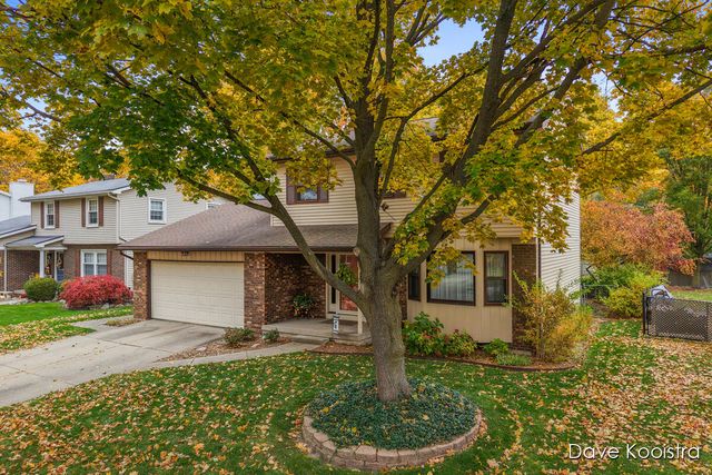 1336 Banbury Avenue, Grand Rapids, MI 49505