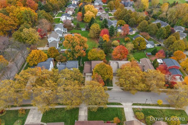 1336 Banbury Avenue, Grand Rapids, MI 49505