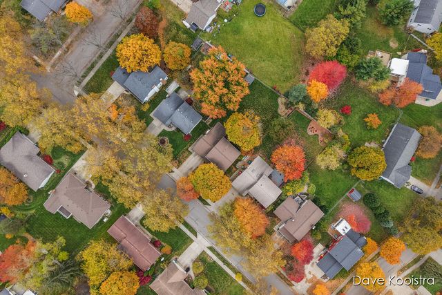 1336 Banbury Avenue, Grand Rapids, MI 49505