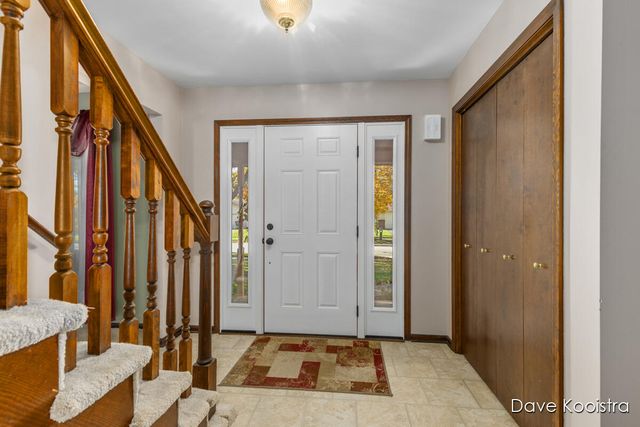 1336 Banbury Avenue, Grand Rapids, MI 49505