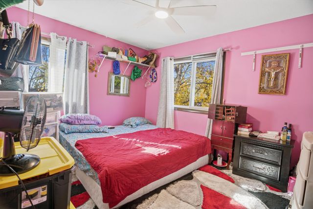 5900 Hillsboro Avenue N, New Hope, MN 55428