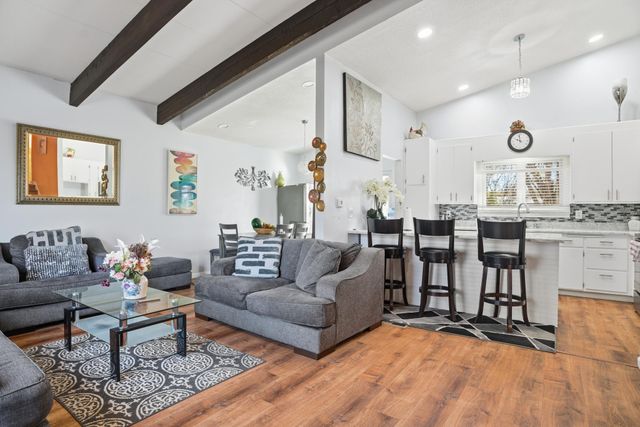 5900 Hillsboro Avenue N, New Hope, MN 55428