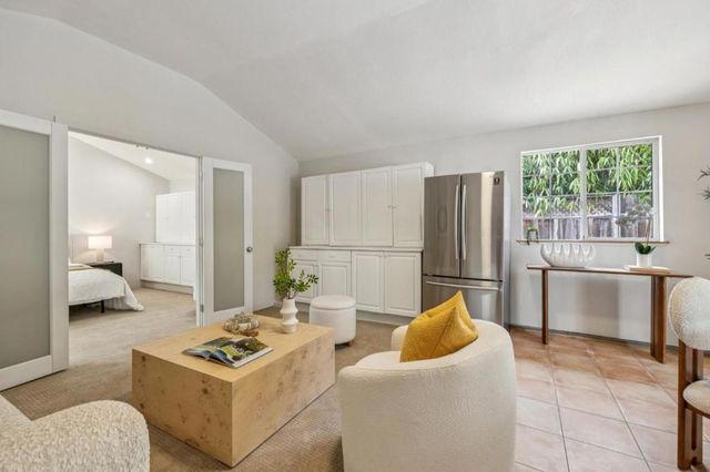 25 Jordan Avenue, Los Altos, CA 94022