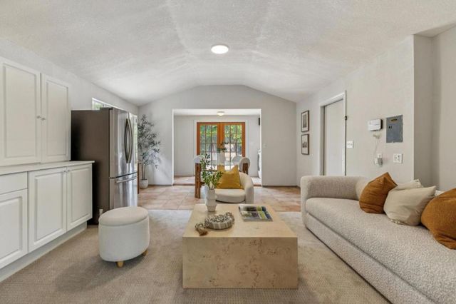 25 Jordan Avenue, Los Altos, CA 94022