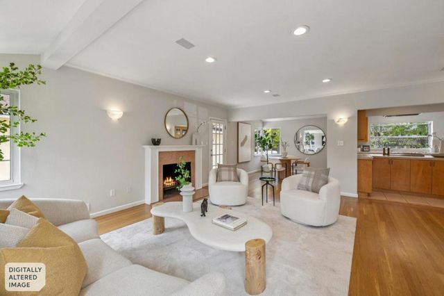 25 Jordan Avenue, Los Altos, CA 94022