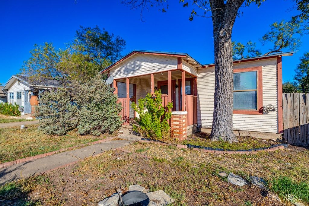 Image 4 of property listing at 618 Pulliam St, San Angelo, TX 76903