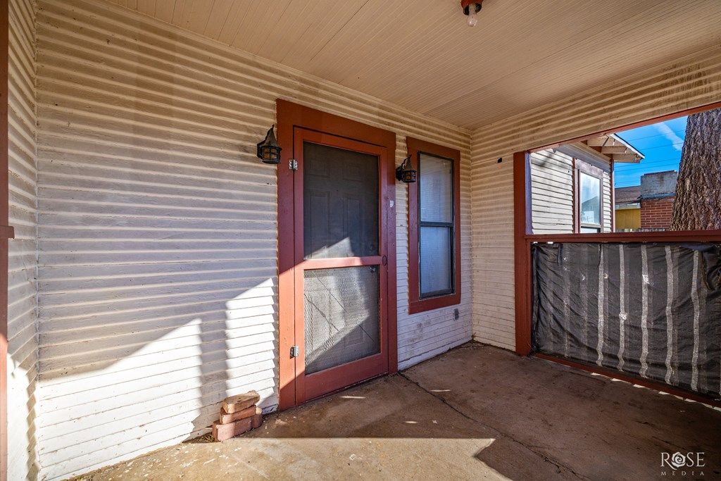 Image 6 of property listing at 618 Pulliam St, San Angelo, TX 76903
