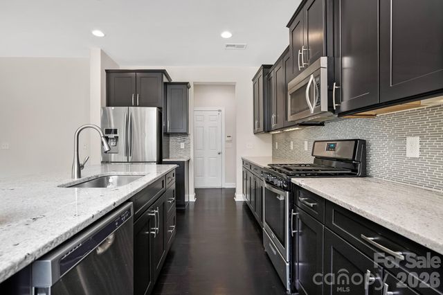 127 Blossom Ridge Drive, Mooresville, NC 28117