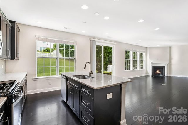 127 Blossom Ridge Drive, Mooresville, NC 28117