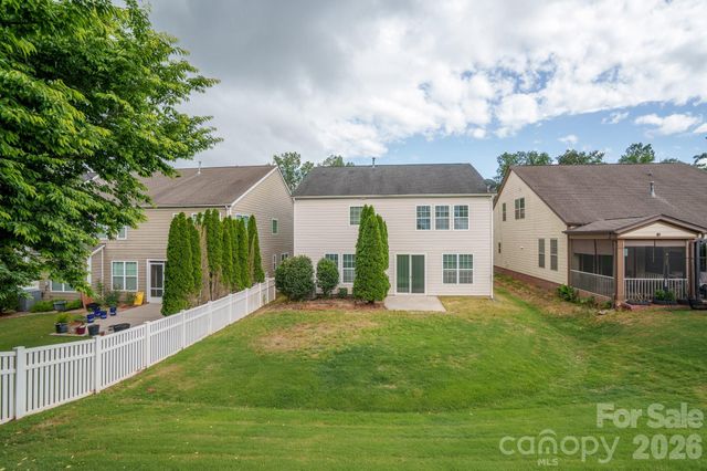 127 Blossom Ridge Drive, Mooresville, NC 28117