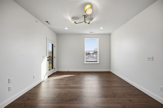 1500 Main St 201, Ely, IA 52227