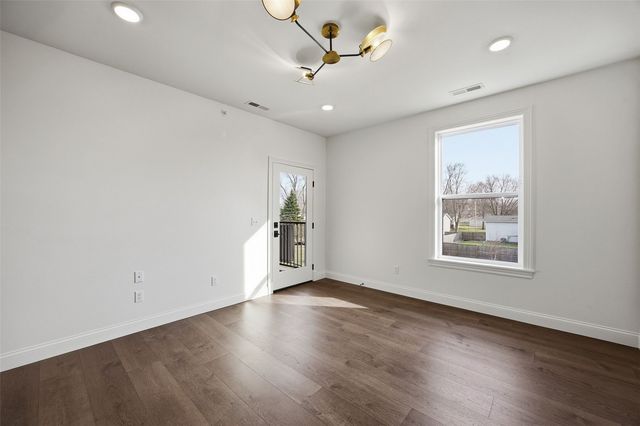 1500 Main St 201, Ely, IA 52227