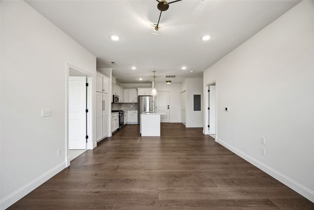 1500 Main St 201, Ely, IA 52227