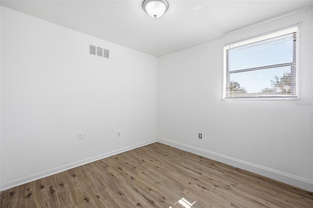 Image 12 of property listing at 14425 SW 38TH TERRACE ROAD, Ocala, FL 34473