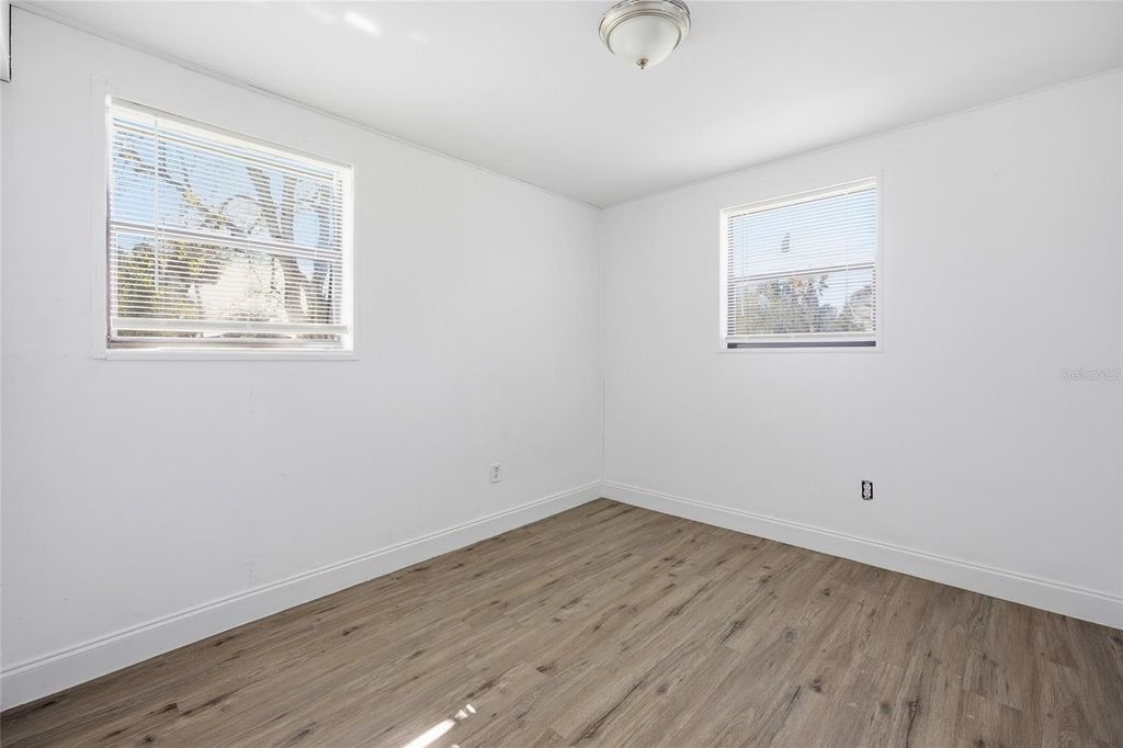 Image 14 of property listing at 14425 SW 38TH TERRACE ROAD, Ocala, FL 34473