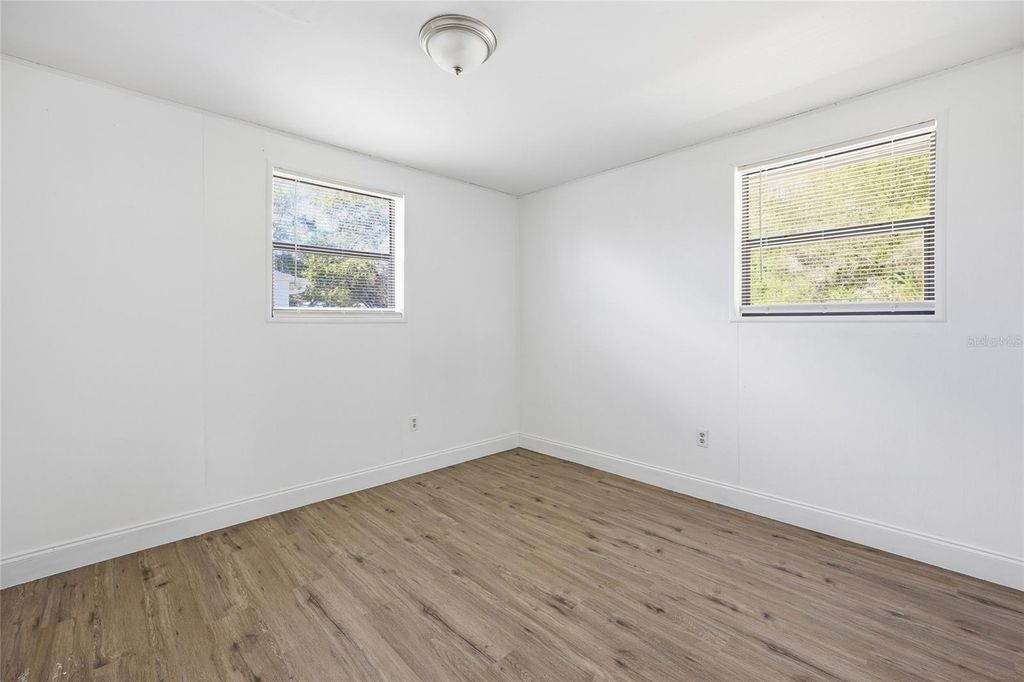 Image 16 of property listing at 14425 SW 38TH TERRACE ROAD, Ocala, FL 34473