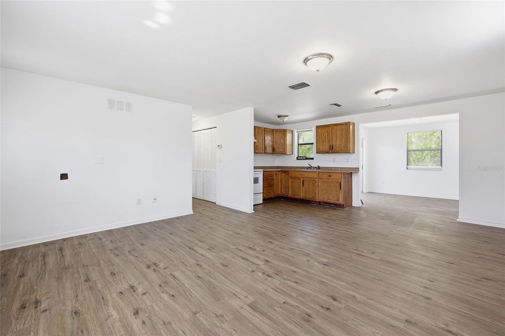 Image 5 of property listing at 14425 SW 38TH TERRACE ROAD, Ocala, FL 34473