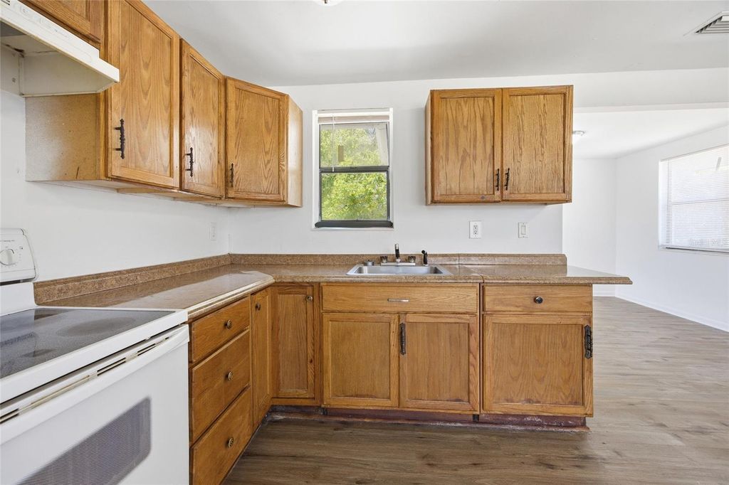 Image 7 of property listing at 14425 SW 38TH TERRACE ROAD, Ocala, FL 34473