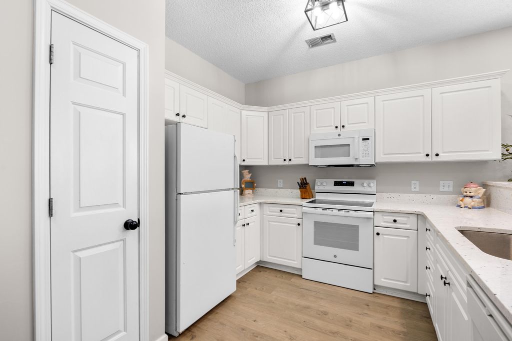 2030 Cross Gate Blvd Unit 205, Surfside Beach, SC 29575 — photo 2