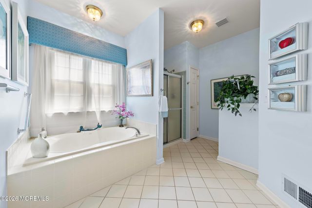 23 Congressional Road, Jackson, NJ 08527