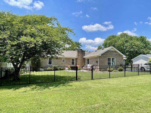104 Northwood Ave, Shelbyville, TN 37160