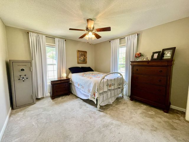 104 Northwood Ave, Shelbyville, TN 37160