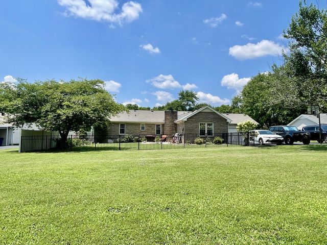 104 Northwood Ave, Shelbyville, TN 37160