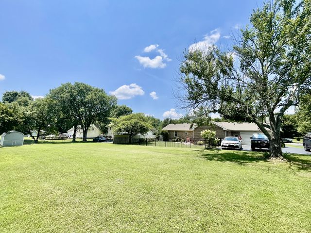 104 Northwood Ave, Shelbyville, TN 37160