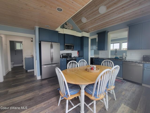 63 Sutton Ln, Coolin, ID 83821