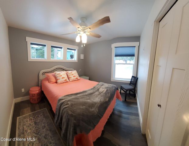 63 Sutton Ln, Coolin, ID 83821