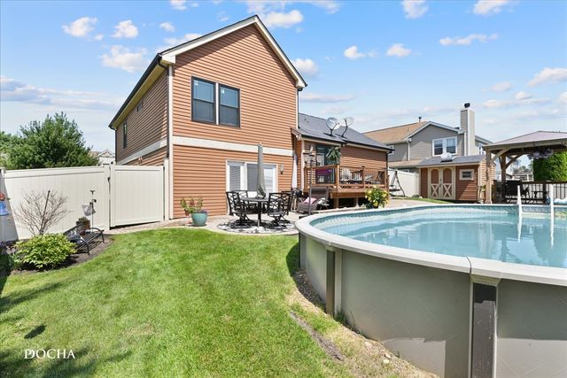 1741 Somerfield Lane, Crystal Lake, IL 60014