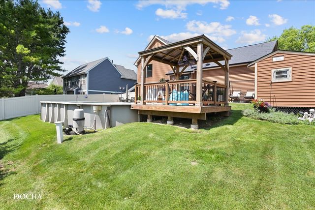 1741 Somerfield Lane, Crystal Lake, IL 60014