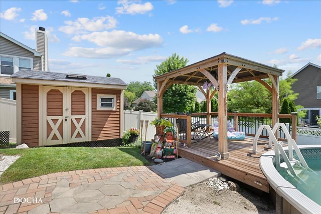 1741 Somerfield Lane, Crystal Lake, IL 60014