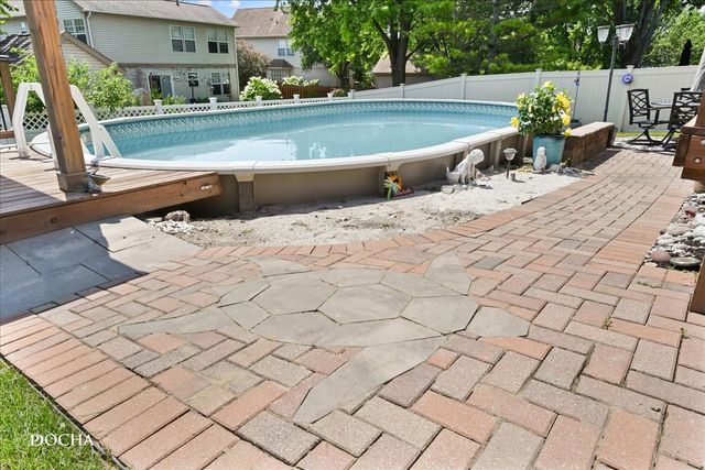 1741 Somerfield Lane, Crystal Lake, IL 60014